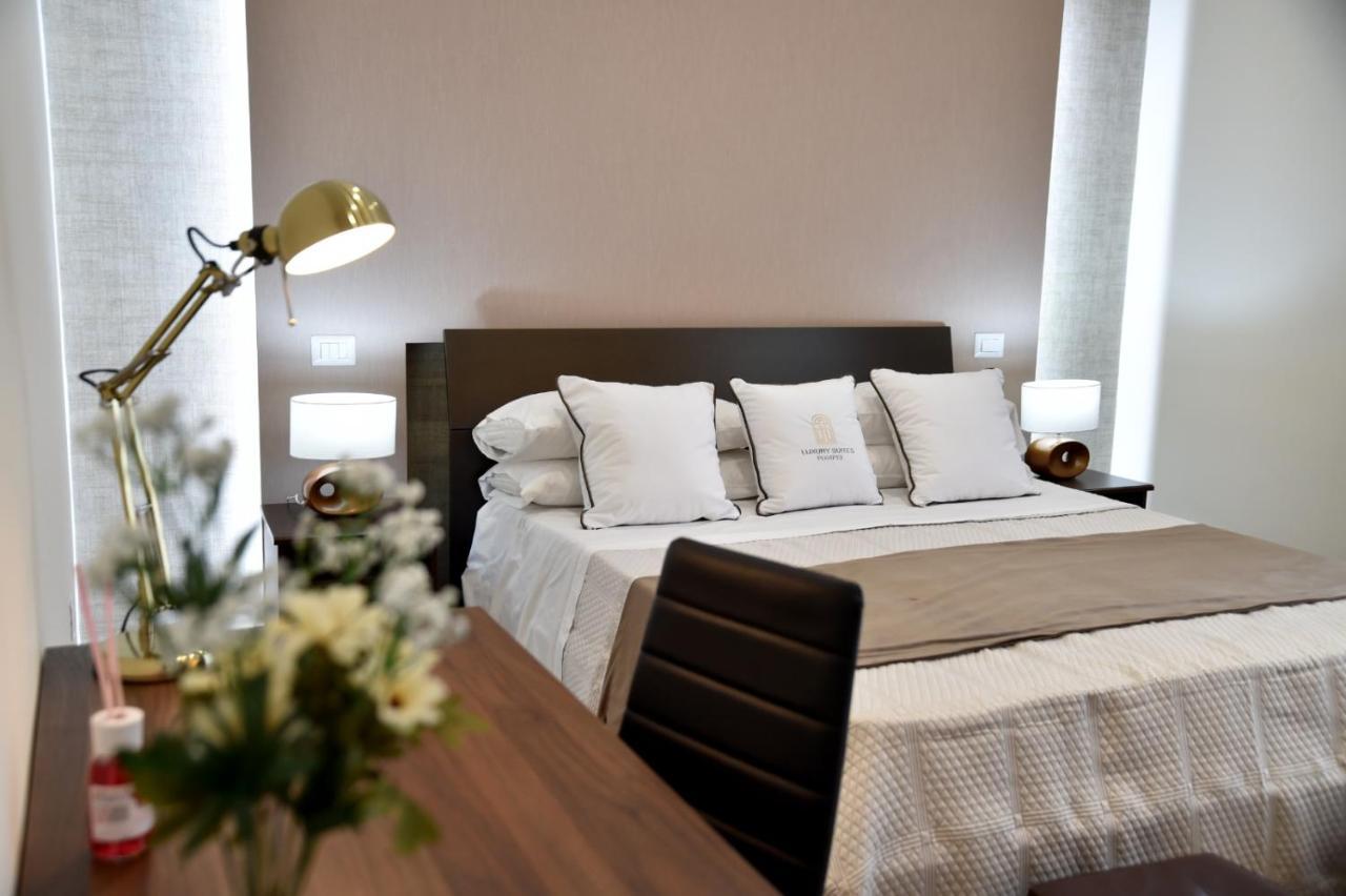 Pompei Luxury Suite Bagian luar foto