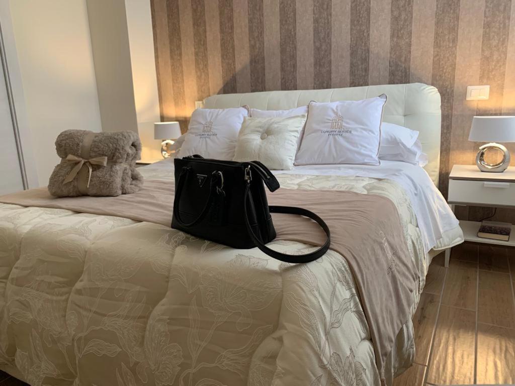 Pompei Luxury Suite Bagian luar foto