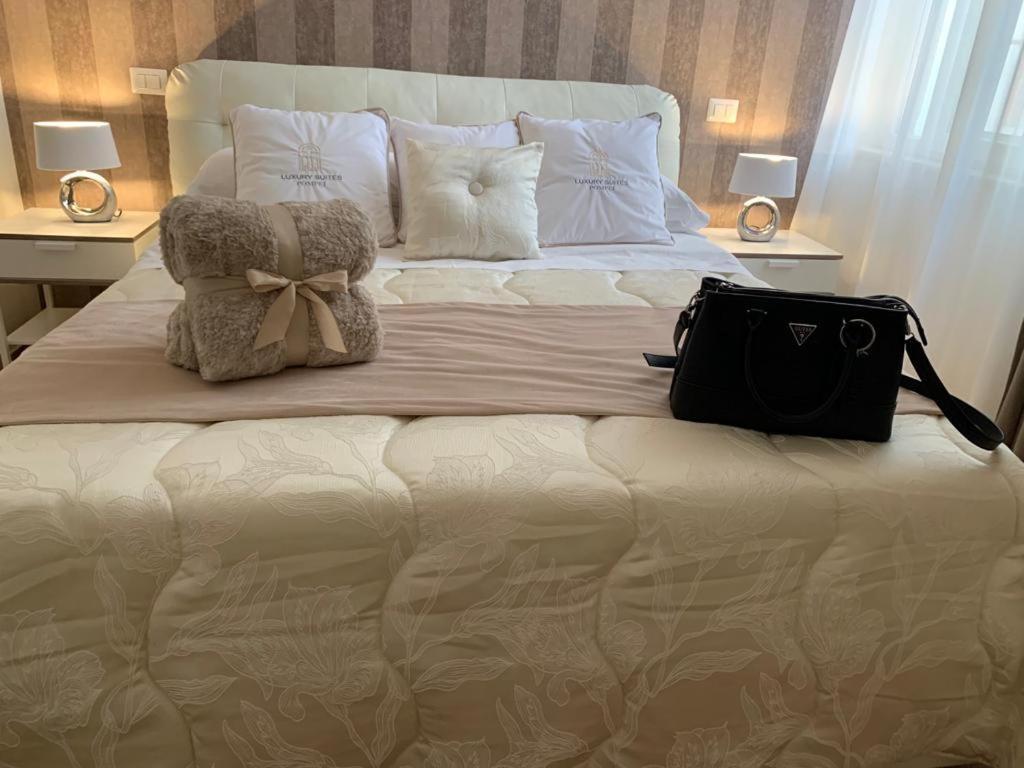 Pompei Luxury Suite Bagian luar foto